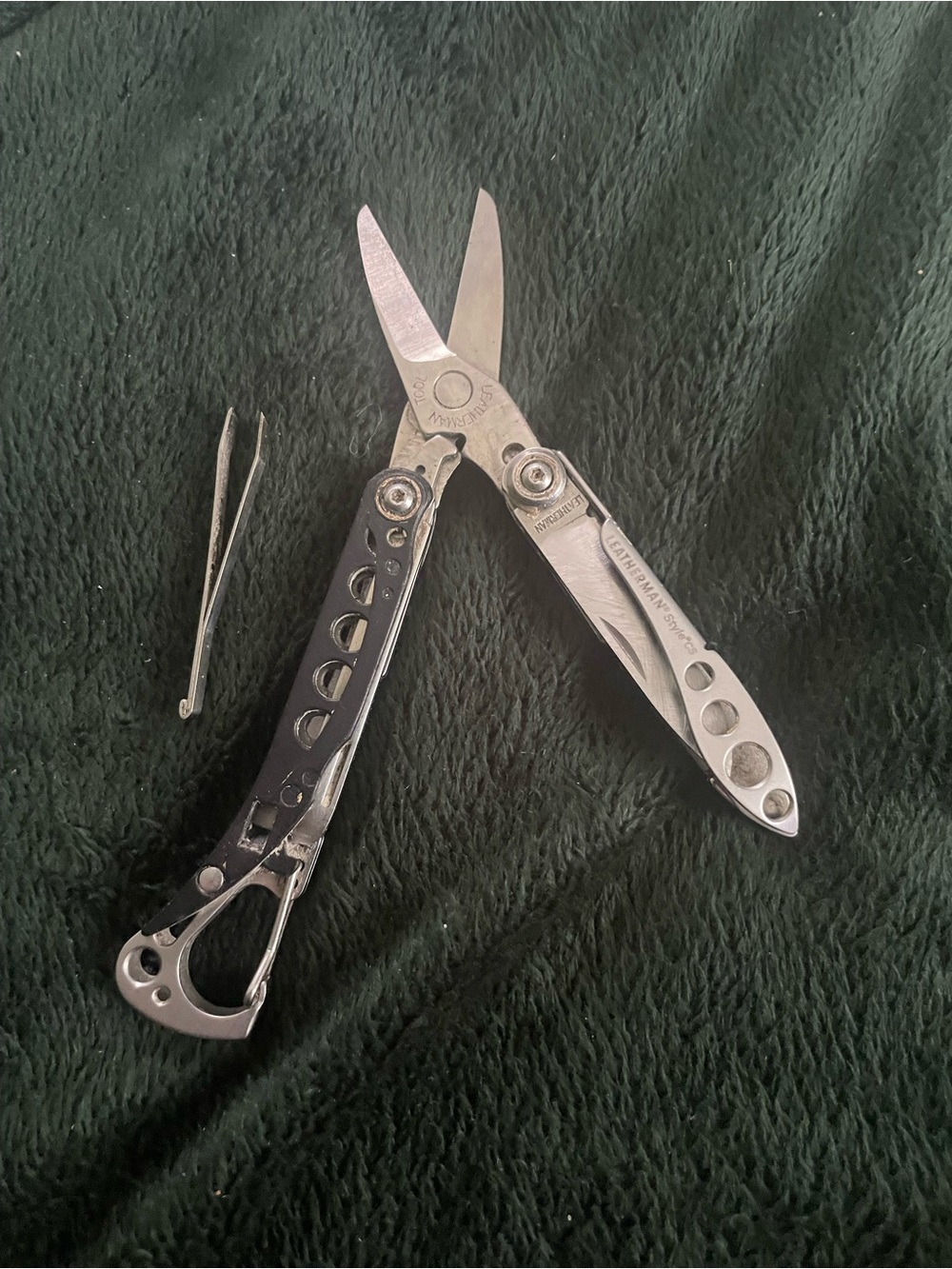 Leatherman Style CS Compact Keychain Multi-Tool - Silver - Picture 2 of 5